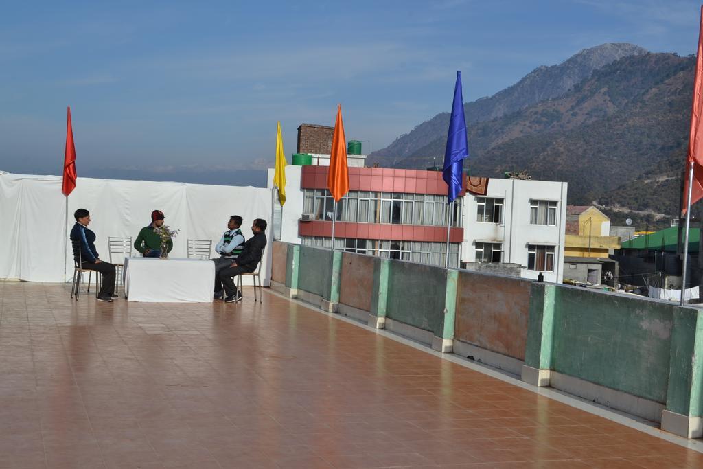 Hotel Atithi International Katra  Zimmer foto