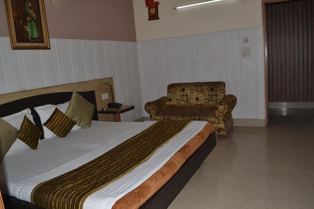 Hotel Atithi International Katra  Zimmer foto